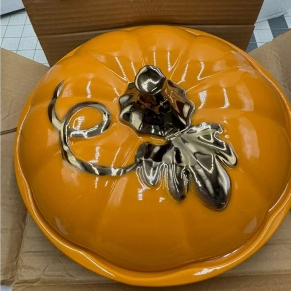 Martha Stewart Pumpkin Pie Keep Baking Dish - Picture 3 of 9